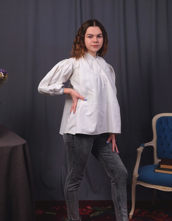 Antique Romanian Linen Blouse: Embroidered Traditional Shirt (XXS