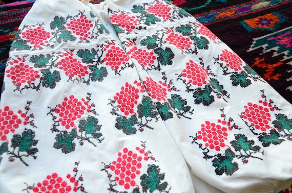 Bright colours!! Grape pattern! Festive and extra