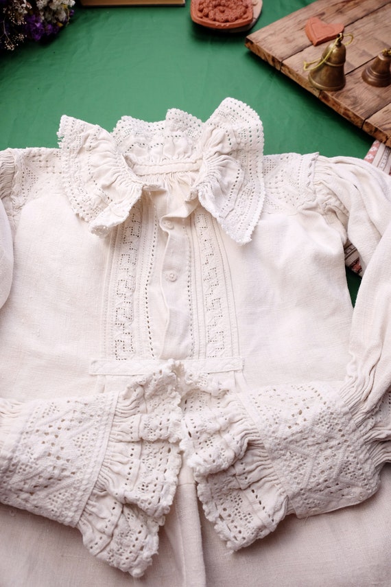 ヴィンテージルーマニア刺繍ブラウスホームスパン 2025年最新刺繍