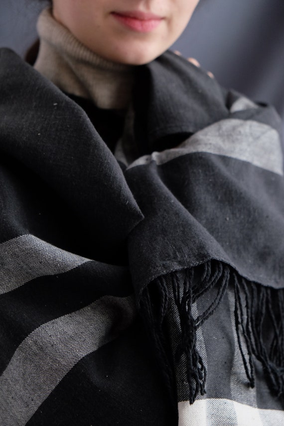 Large size shawl 150 cm shawl Ukrainian scarf Exc… - image 5