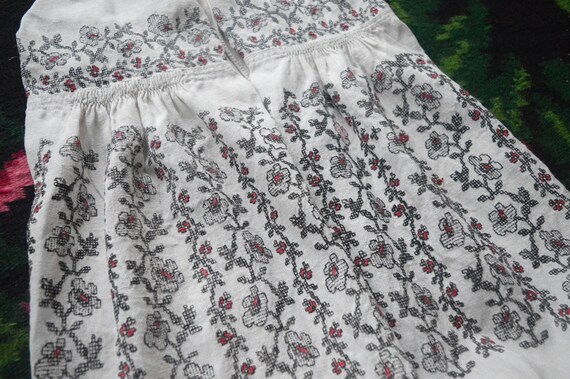 COLLECTIBLE Ukrainian dress!!! Antique dress Extra
