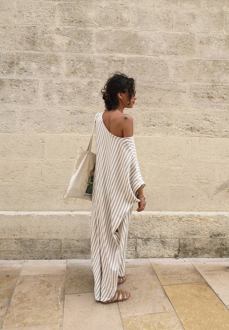 Tunique à rayures fait à la main , robe marocaine en coton, robe longue bohème pour femme, parfaite pour les vacances d'été à la plage Beige