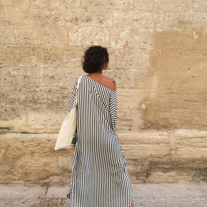 Tunique à rayures fait à la main , robe marocaine en coton, robe longue bohème pour femme, parfaite pour les vacances d'été à la plage image 5