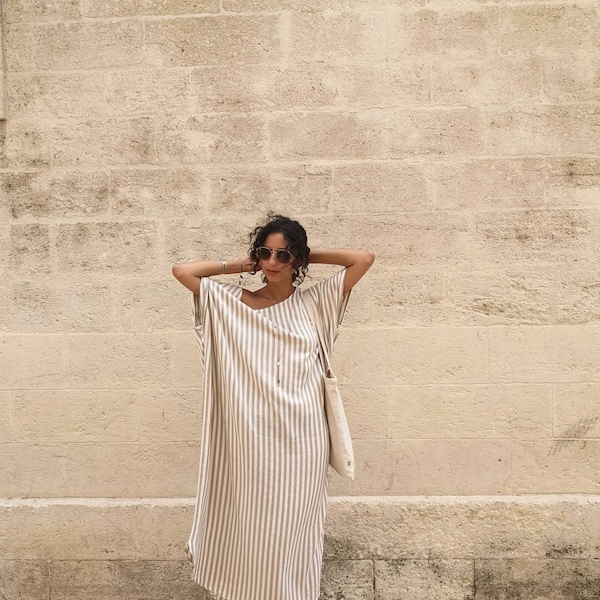 Tunique à rayures fait à la main , robe marocaine en coton, robe longue bohème pour femme, parfaite pour les vacances d'été à la plage