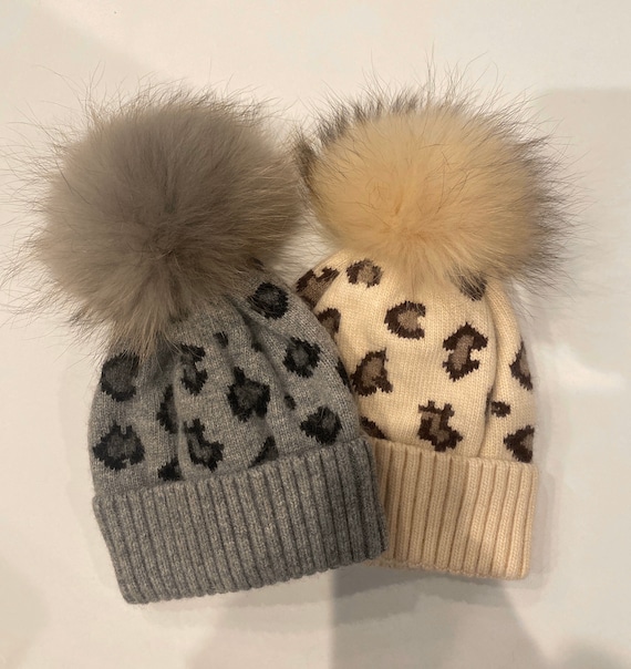 Leopard Print Faux Fur Hat with Pom Poms Knit Leopard Cheetah Beanie Hat for Women Faux Fur Pom Warm  main image 3