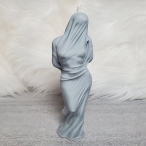 Veiled Torso: Custom scent and color, 100% Soy wax.