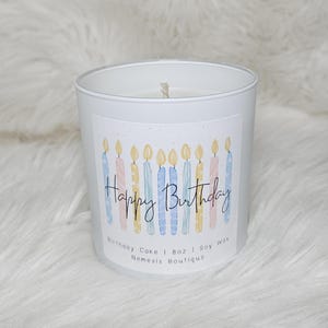 Happy Birthday Kuchen-Kerze: Handgefertigtes Sojawachs, 225 ml