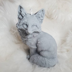 Large Fox Shaped Candle: Custom scent and color, Soy wax