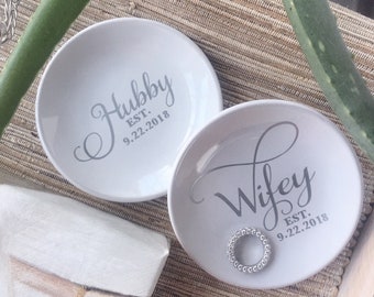 Wedding Ring Dish Personalized / Engagement Ring Dish / Personalized Wedding Gift /  Personalized Engagement Ring Gift