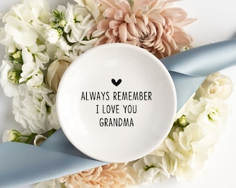 Personalized GRANDMA MIMI NANA Ring Dish Gift for Mom Mothers Day Gift Mother of the Bride Gift New Mom Gift Birthday Gift for Mom
