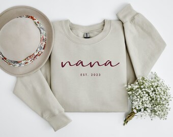 Personalized Grandma Est. Sweatshirt New Mimi Sweatshirt  Nonna Gift from Grandkids New Grandma Day Gift Sweatshirt for Memaw Gift for Her