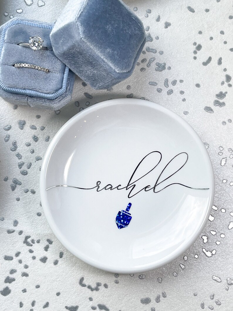 Personalized Hanukkah Holiday Gift for Her, Star of David Hanukkah Dreidel Ring Dish, Chanukah Jewelry Dish Gift, Jewish Holiday Gift image 2