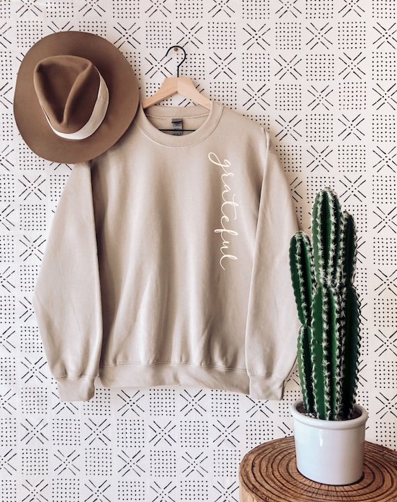 GRATEFUL Thankful Blessed Sweatshirt, Thanksgiving Gifts for Her Fall, Thanksgiving Sweatshirt Pullover, Women's Fashion Sweatshirt