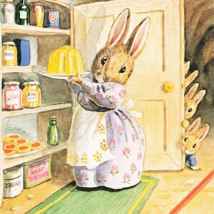 Racey aide une maman lapin à sortir un grand dessert du placard, des bébés lapins regardant sur une carte postale des années 80