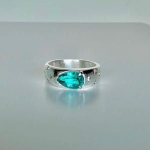 salphire ring
