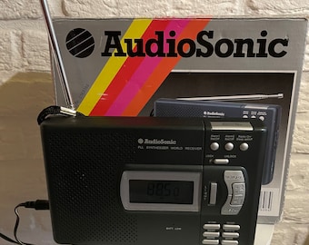 Radio mundial vintage de los años 2000 de Audiosonic en caja