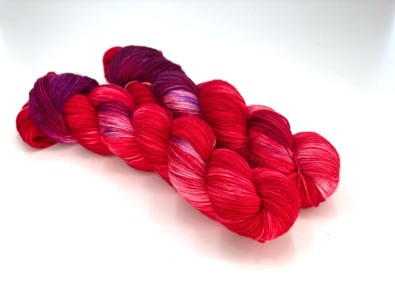 CARL'S CARDINAL, 3 Base Options, Speckled,Variegated, Indie Dyer, Red, Purple,Pink, Hand Dyed Yarn Squish Fingering