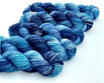 de'Nimes, 5 Base Options, Superwash, Indie Dyer, Denim color, Blue, Hand Dyed Yarn