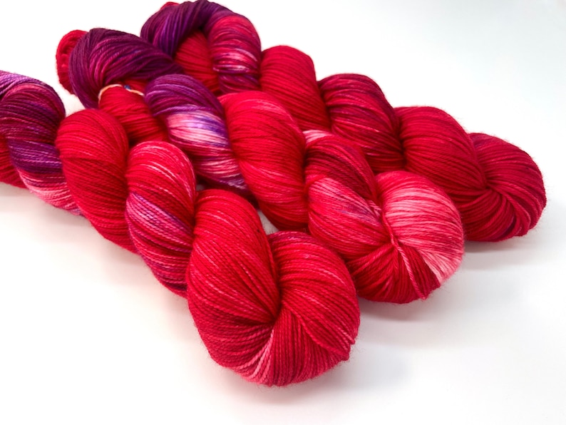 CARL'S CARDINAL, 3 Base Options, Speckled,Variegated, Indie Dyer, Red, Purple,Pink, Hand Dyed Yarn image 1