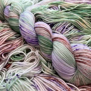 FERNLEAF, Superwash, 2 Base Options, Speckled, Tonal, Indie Dyer, Violet, Purple, Green, Brown, Hand Dyed Yarn PLATINUM SOCK