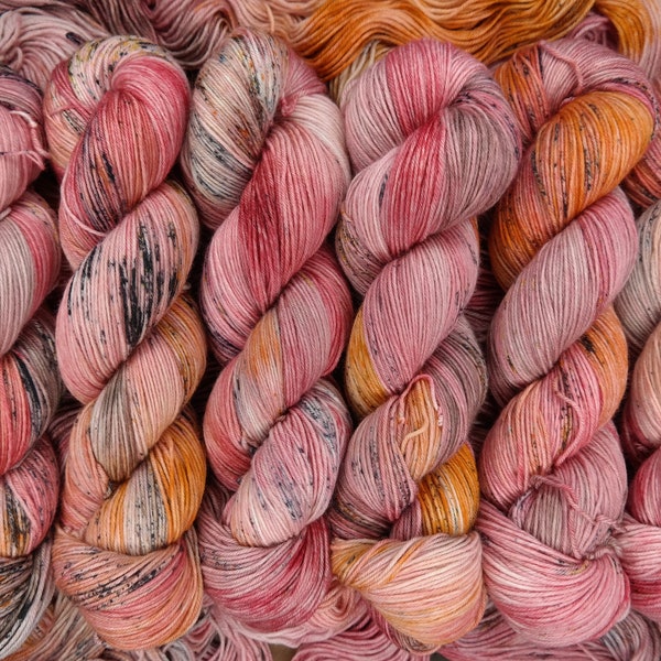 SUNSHINE STATE,  Fingering Weight, 4-Ply, Cashmere, Superwash Merino Wool, Indie Dyer, Pink, Orange, Speckled,Hand Dyed Yarn