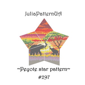 Pu&ograve; includere: Uno schema di perline a punto peyote a forma di stella che rappresenta una scena di tramonto con due elefanti e un albero. Lo schema &egrave; etichettato "~Peyote star pattern~ #297".