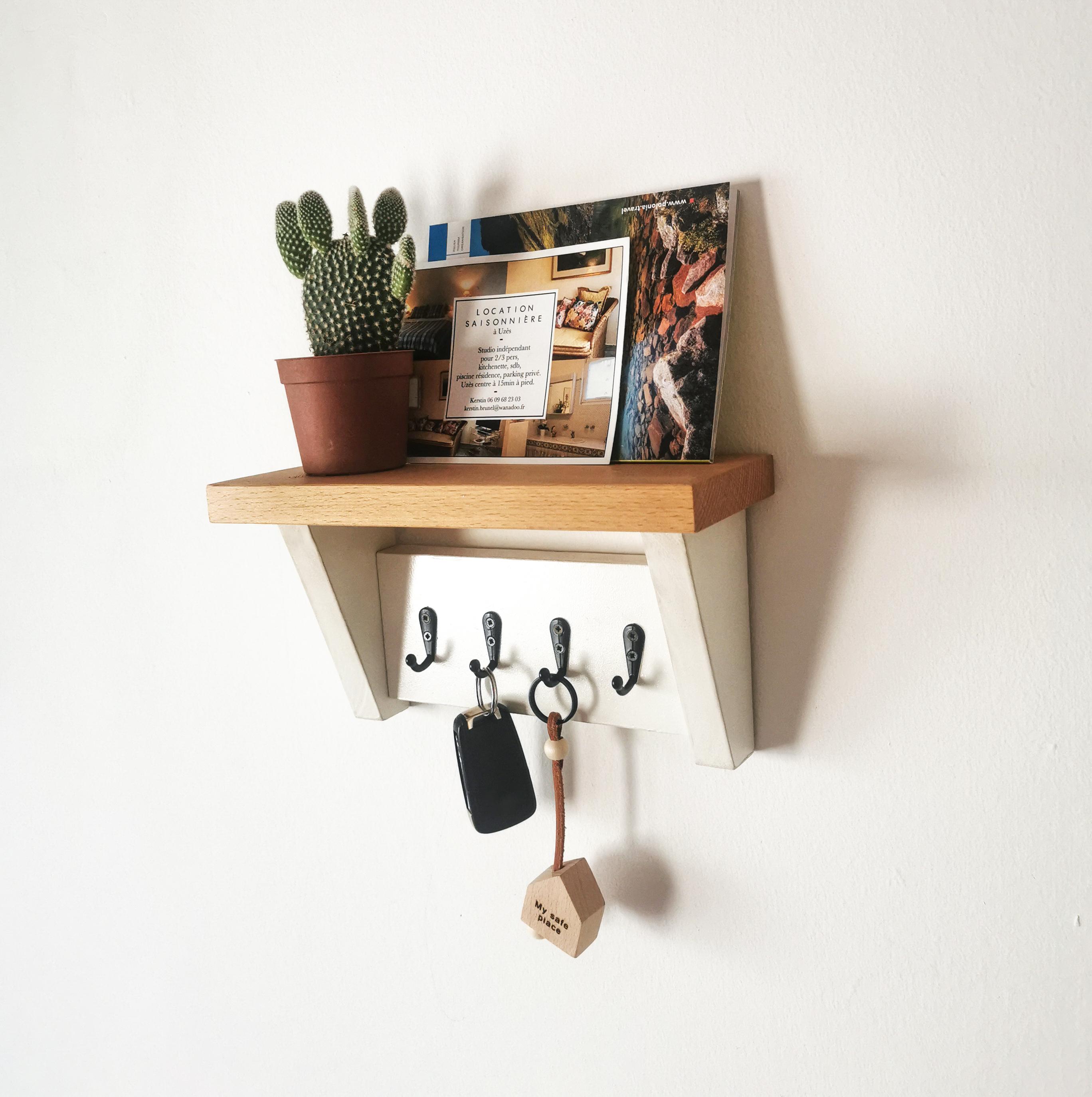 Customizable Wall-mounted Key Rack - Modern Rustic Wooden Wall-mounted ...
