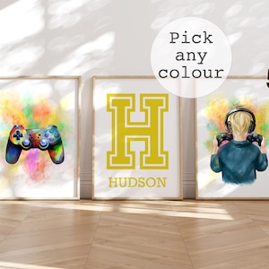 Juego de 3 impresiones de pared de jugador, impresiones de neón personalizadas de juegos, decoración de dormitorio de niño con inicial nombrada, póster de videojuego, regalo de jugador, habitación de niño con juegos