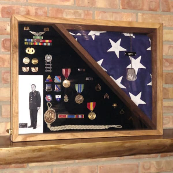 5' X 9.5' Memorial Case (Burial Flag)
