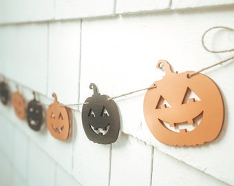 Rustic Fall Pumpkin Banner – Wooden Autumn Garland, Farmhouse Thanksgiving Decor