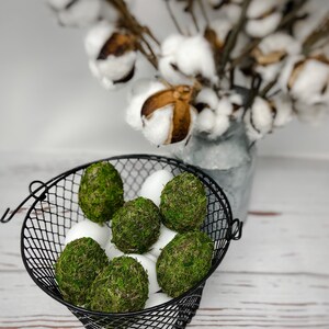 Moss Covered Eggs | Farmhouse Easter Eggs | Farmhouse Easter Decor | Farmhouse Eggs | Moss Eggs | Spring Decor