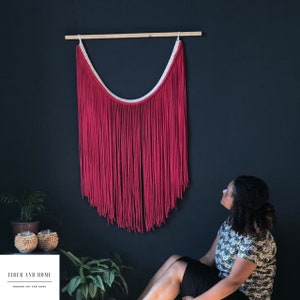 Tapisserie en macramé Raspberry Dip Dye, Choisissez votre taille et votre couleur