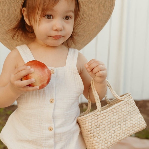 Mini Magnolia Straw basket tote, straw basket kids, kids straw bag, straw baskets girl, basket totes girl, straw bags girl