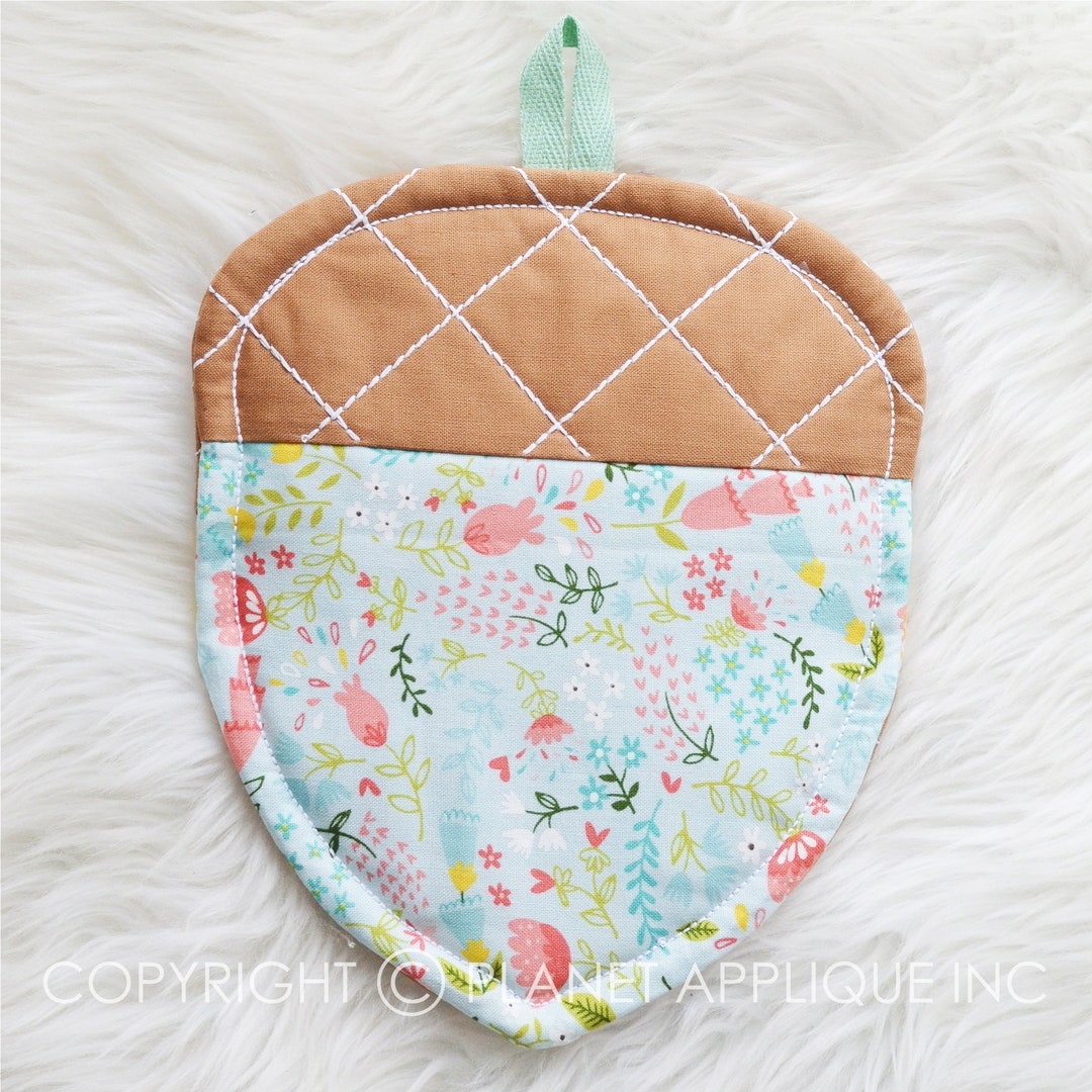 In the Hoop Acorn Potholder Mug Rug Design for Machine Embroidery ...