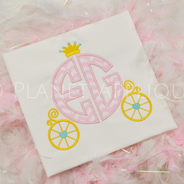 Prinzessin Kutsche Monogramm Schrift Maschinenstickerei Designs