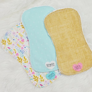 Download digitale ITH di In the Hoop Doll e Baby Burp Cloth per ricamo a macchina digitale