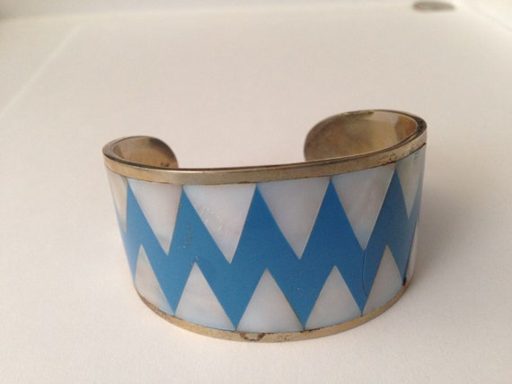 BEAUTIFUL  ALPACA Cuff/Bracelet Mexican White and… - image 1