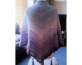 Beautiful decorative shawl in blue, white, lilac and purple, large and fashionable in quality cotton acrylic yarn, lightweight all year wear