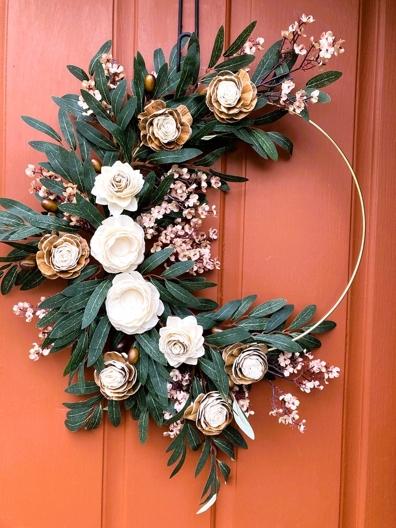 Modern hoop wreath, Wood flowers wreath, Front door décor, Housewarming gift, Cozy room décor image 8