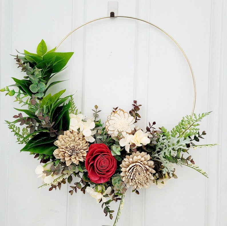Hoop wreath with wood flowers, All seasons wreath, Gift for mom, 18 inch Apartment wreath image 1