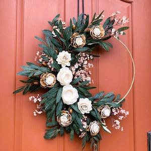 Modern hoop wreath, Wood flowers wreath, Front door décor, Housewarming gift, Cozy room décor