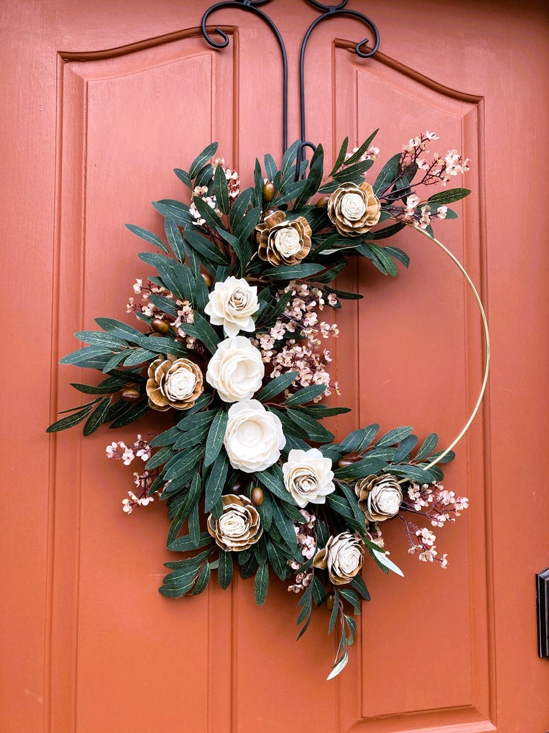 Modern hoop wreath, Wood flowers wreath, Front door décor, Housewarming gift, Cozy room décor image 1