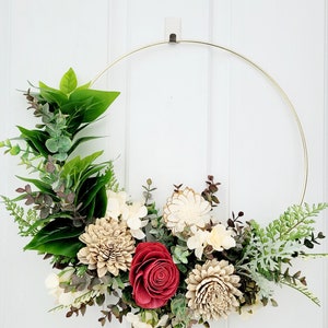 Hoop wreath with wood flowers, All seasons wreath, Gift for mom, 18 inch Apartment wreath image 10