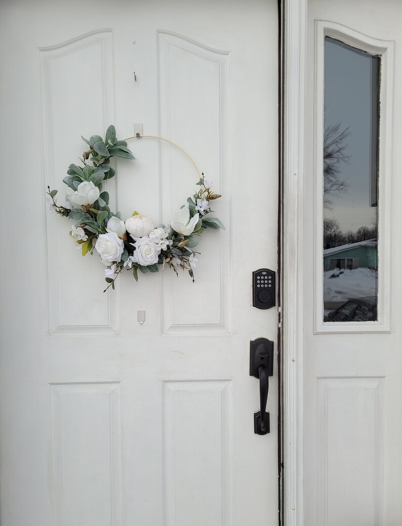 White hoop wreath, Neutral door wreath, Gift for moms, Front door hoop, Apartment wreath image 4