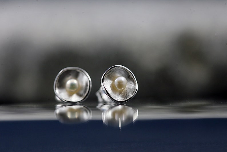 925 silver stud earrings with pearl 925 gold-plated silver stud earrings image 1