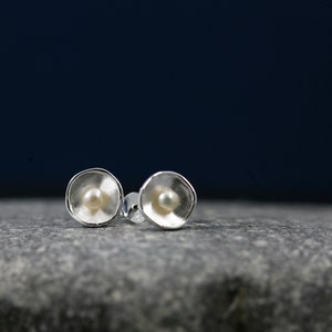 925 silver stud earrings with pearl 925 gold-plated silver stud earrings image 4