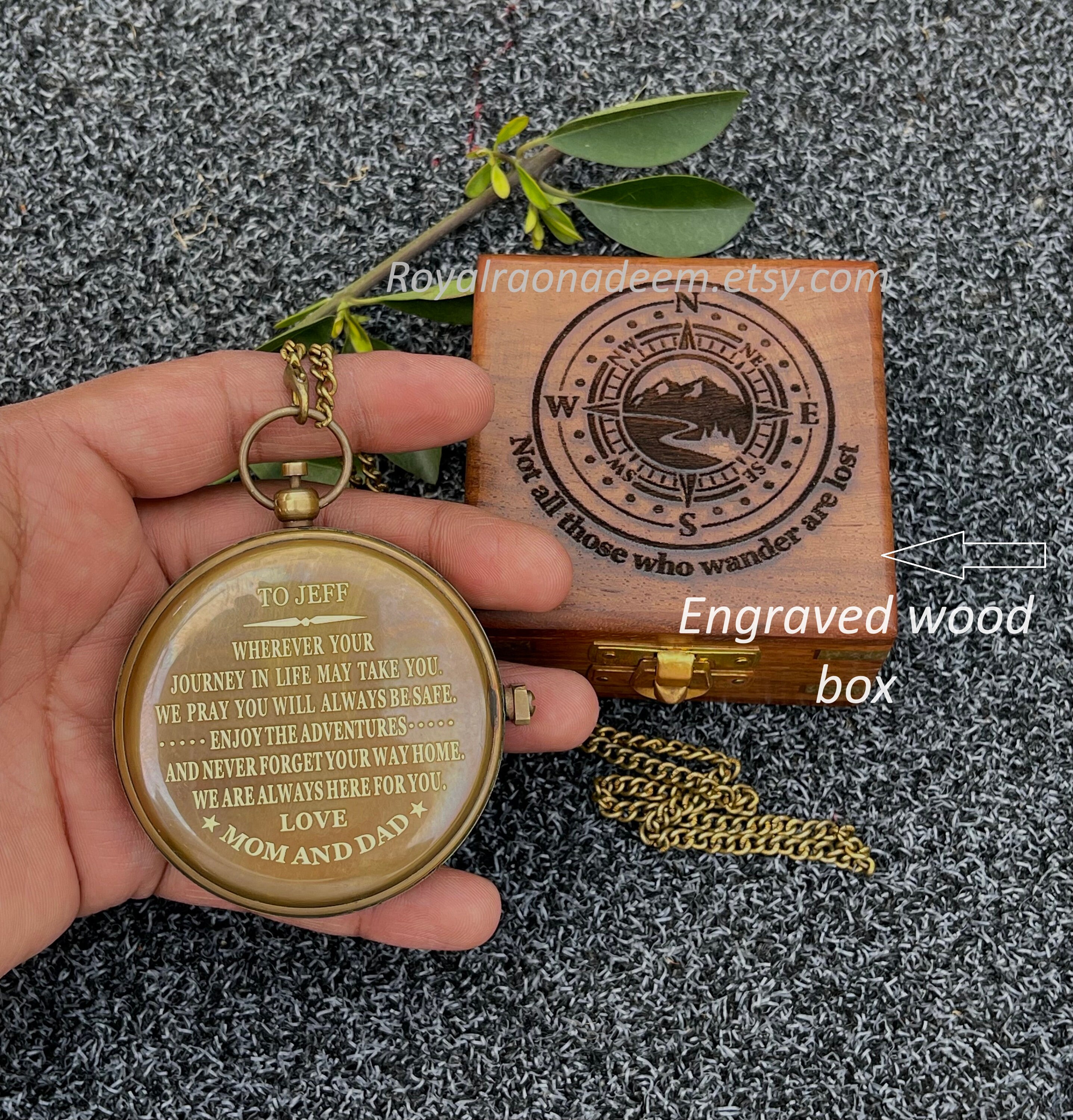 Bussola Con Meridiana Incisa Personalizzata - Regalo Per Pensionamento, Pap&agrave;, San Valentino - Ottone Anticato