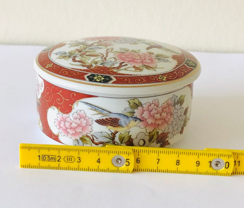 Fine Art Flowers Birds 9x5cm, Sugar Bowl Medium Ceramic Lidded Pot Dish VINTAGE CERAMIC Asian Floral Bird Lidded POT Trinket Dish
