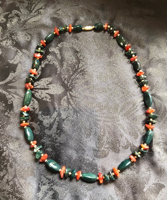 Vintage green and orange agate necklace. - image 4