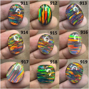 Puede incluir: Nueve piedras preciosas de ópalo pulidas con colores vibrantes, incluyendo naranja, verde, azul y amarillo. Los ópalos tienen un acabado brillante y son de forma ovalada o cuadrada. Cada piedra muestra patrones y variaciones de color únicos, para joyería.